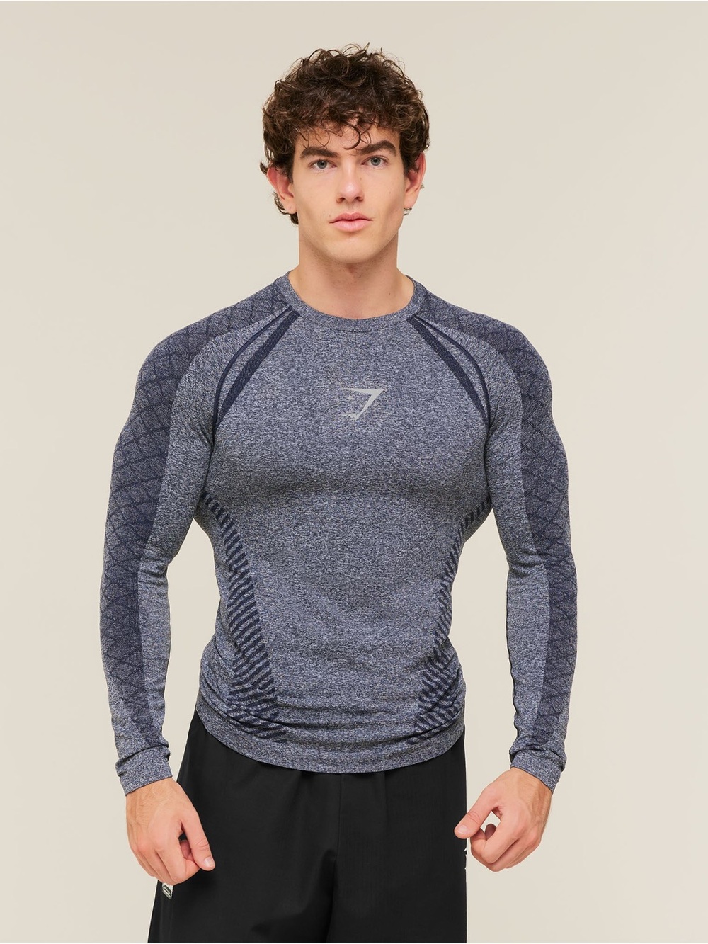 Gymshark Men's Devant Seamless
Compression Long Sleeve Top